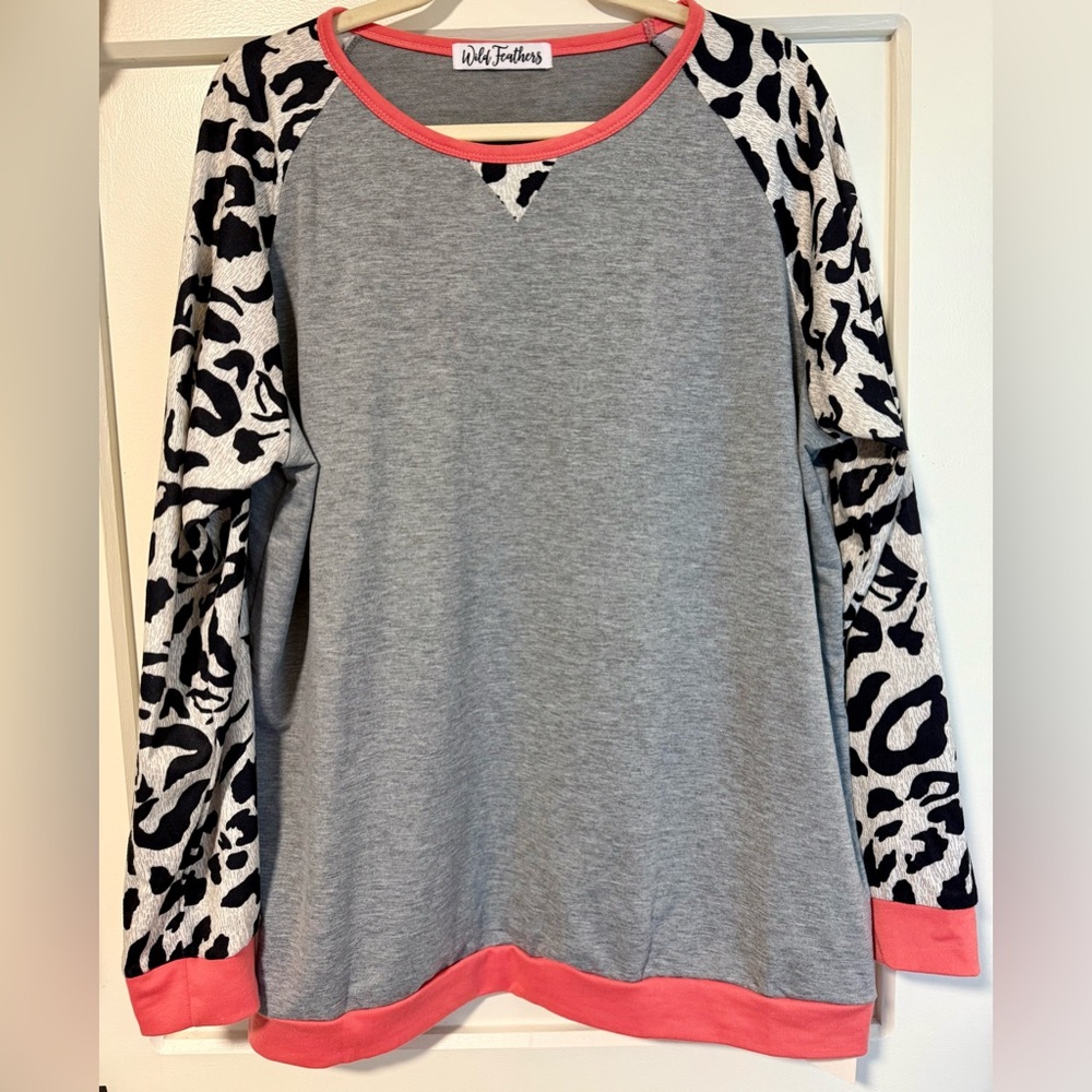 Gray Leopard Sleeve Sweatshirt